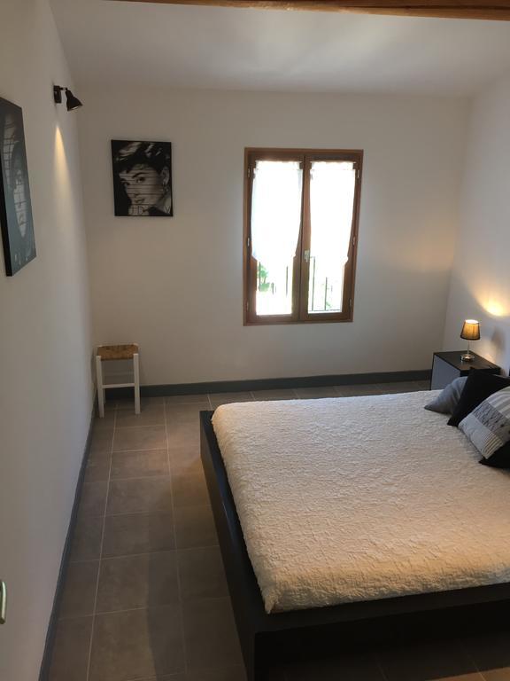 Maison De Vacances Jocelyne Lauris Exterior photo